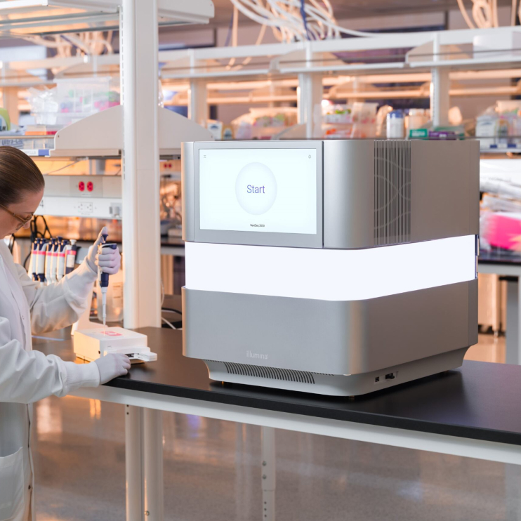 nextseq-2000-in-lab